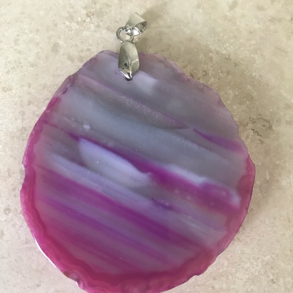 🌈LAST One💕 Pink Agate Sliced Pendant 💕 - Picture 2 of 4